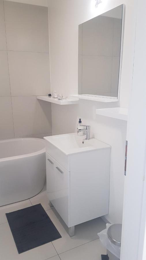 Deluxe Apartment Kristian Whit A Private Parking ริเยกา ภายนอก รูปภาพ