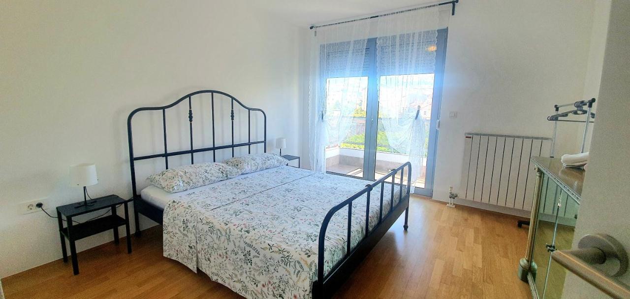 Deluxe Apartment Kristian Whit A Private Parking ริเยกา ภายนอก รูปภาพ
